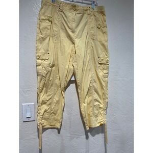 Chicos Yellow Cargo Capri Pants Womens 2.5 XL Elastic Waist Cropped Utility